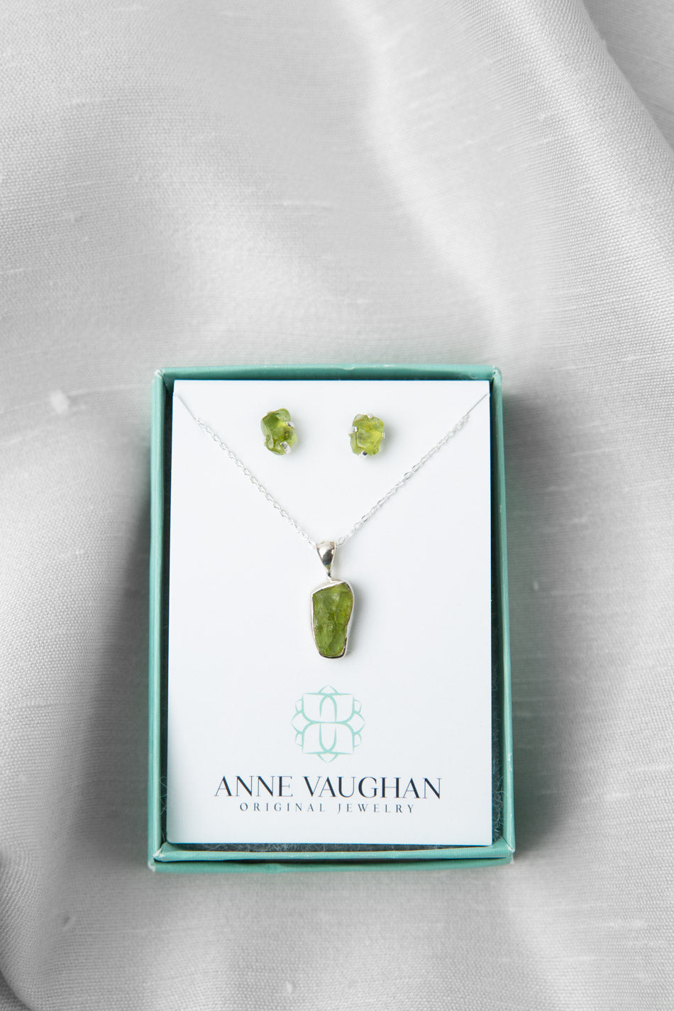 Birthstone 16-20.5" August Natural Peridot Pendant Necklace And Earrings Set