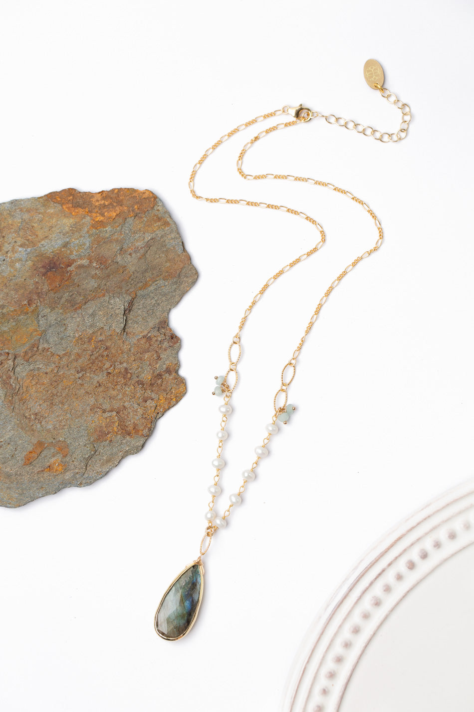 Dreams & Flowers 16-18" Pearl With Labradorite Simple Necklace