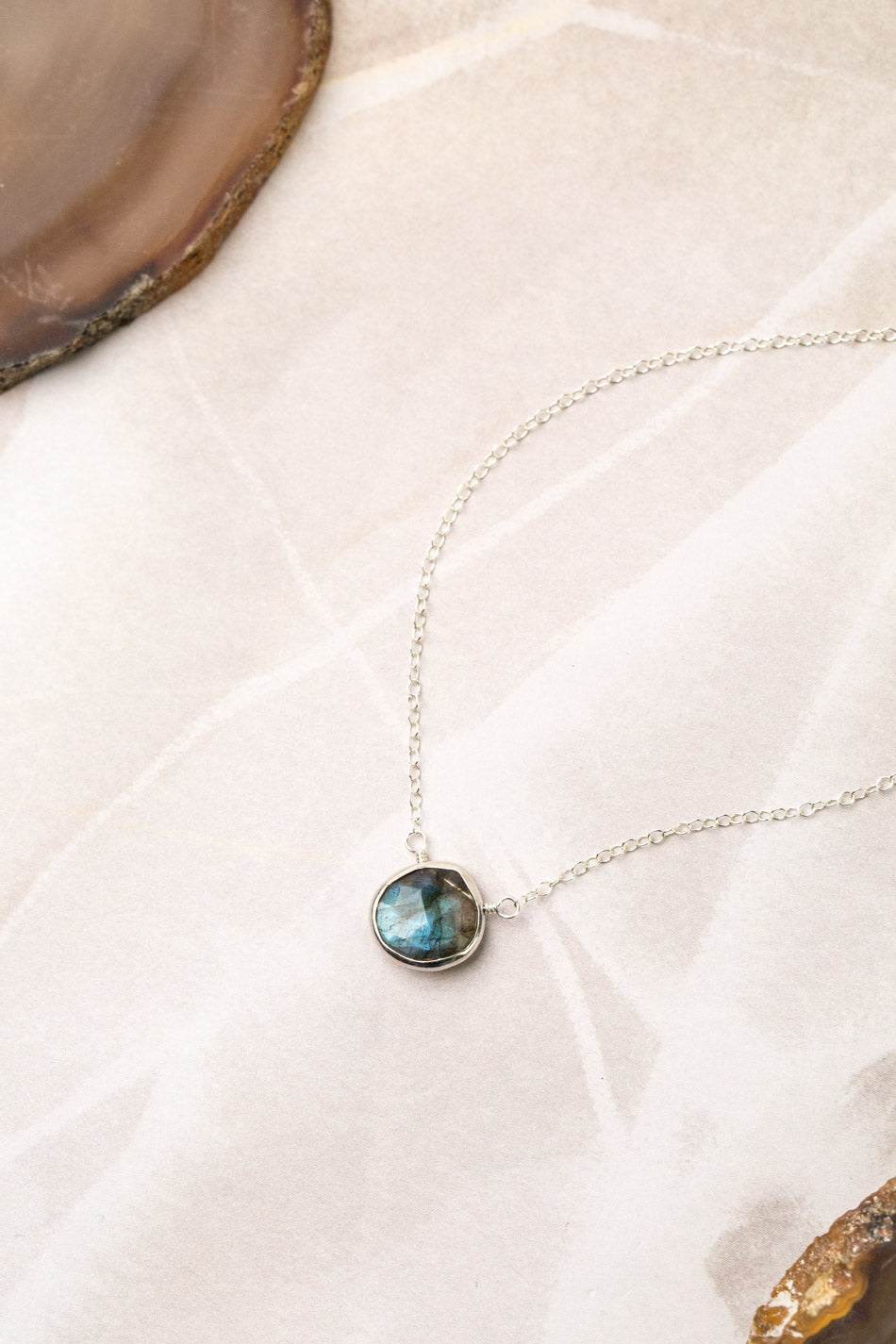 Favorites 16-18" Silver Labradorite Simple Necklace