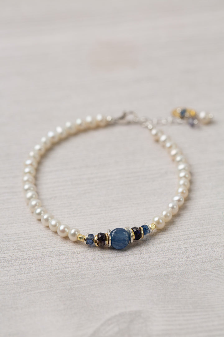 Seaside 7.5-8.5" Pearl, Kayanite, Iolite Single Strand Simple Bracelet