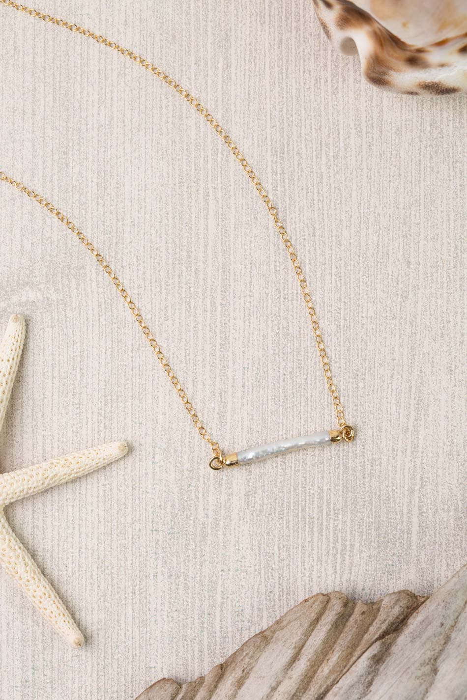 Seaside 16-18" Simple Freshwater Pearl Focal Necklace