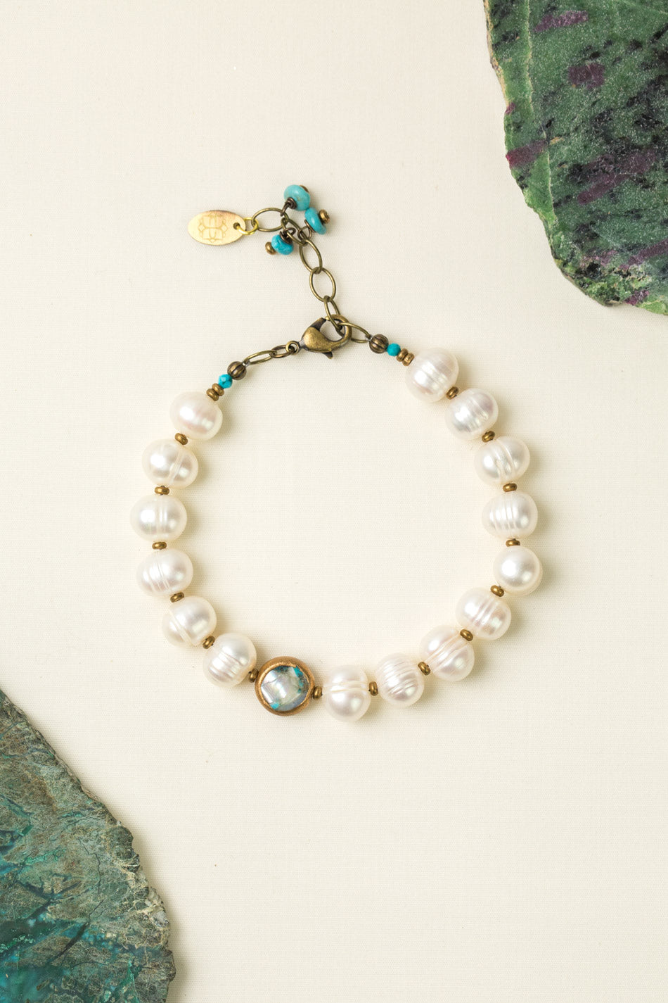 Transcend 7.5-8.5" Pearl, Turquoise Bezel Simple Bracelet