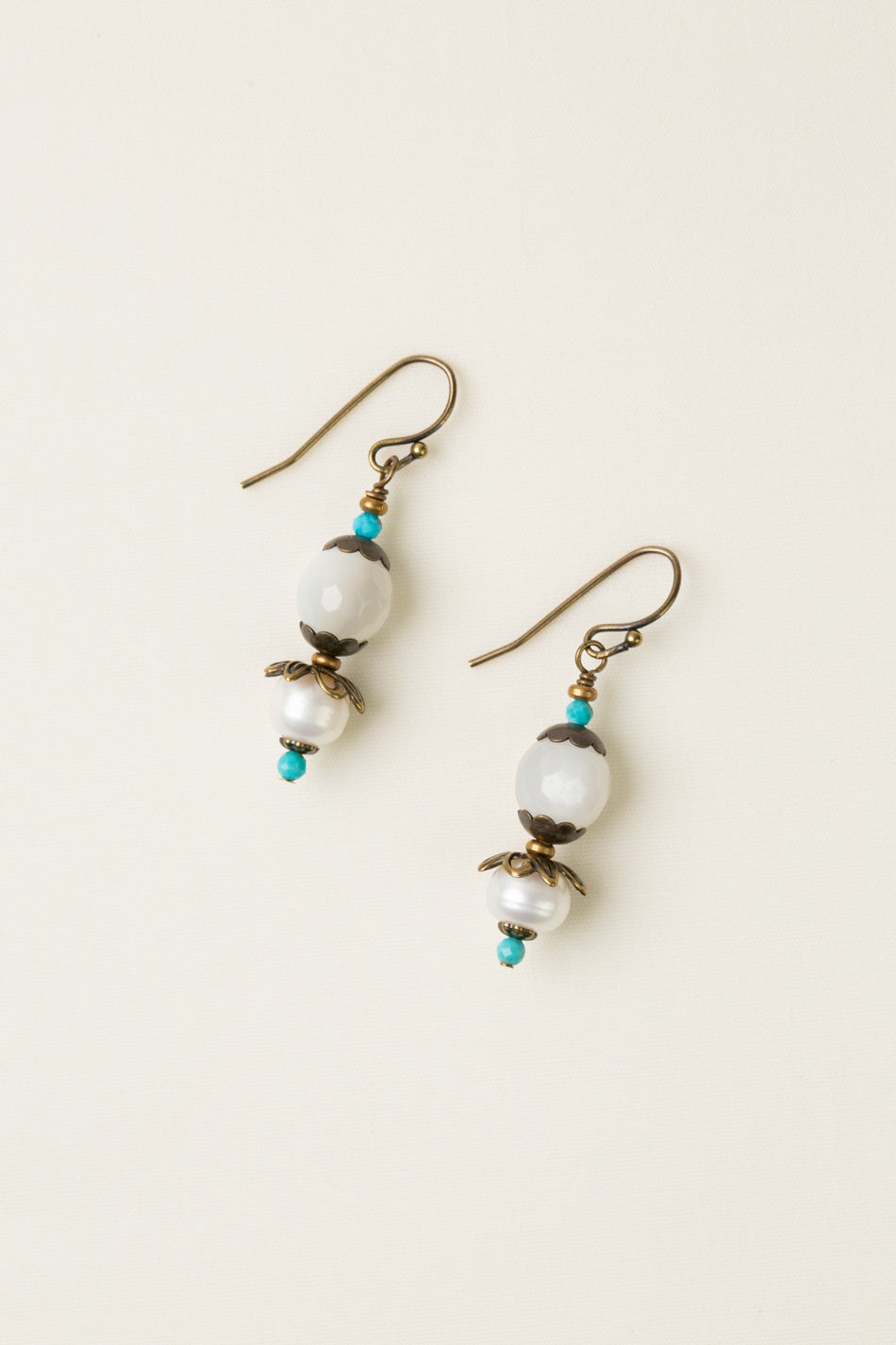 Transcend White Moonstone, Pearl Simple Earrings