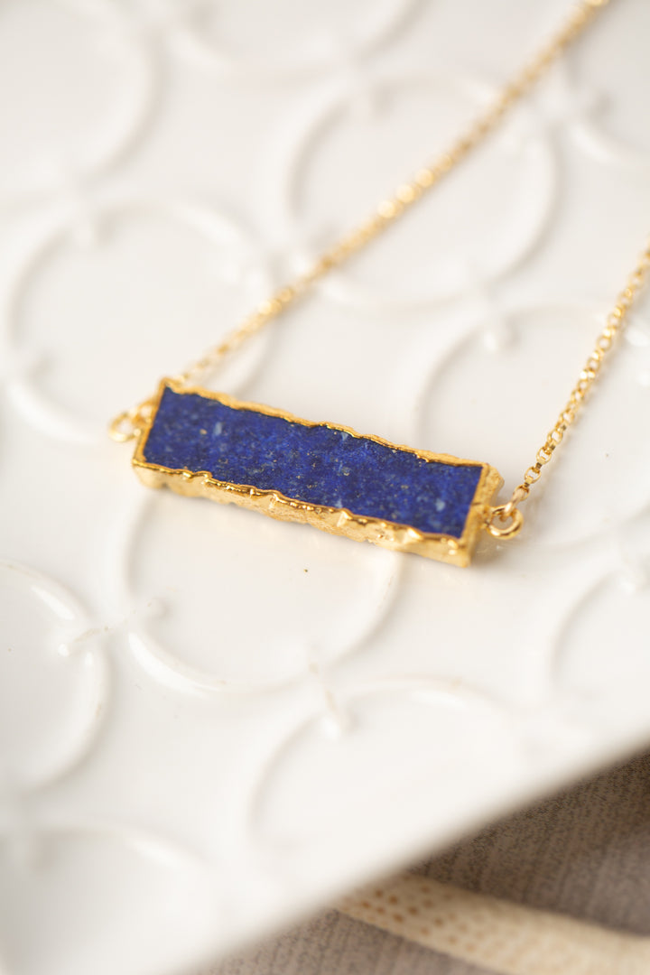 Seaside 16-18" Simple Lapis Focal Necklace