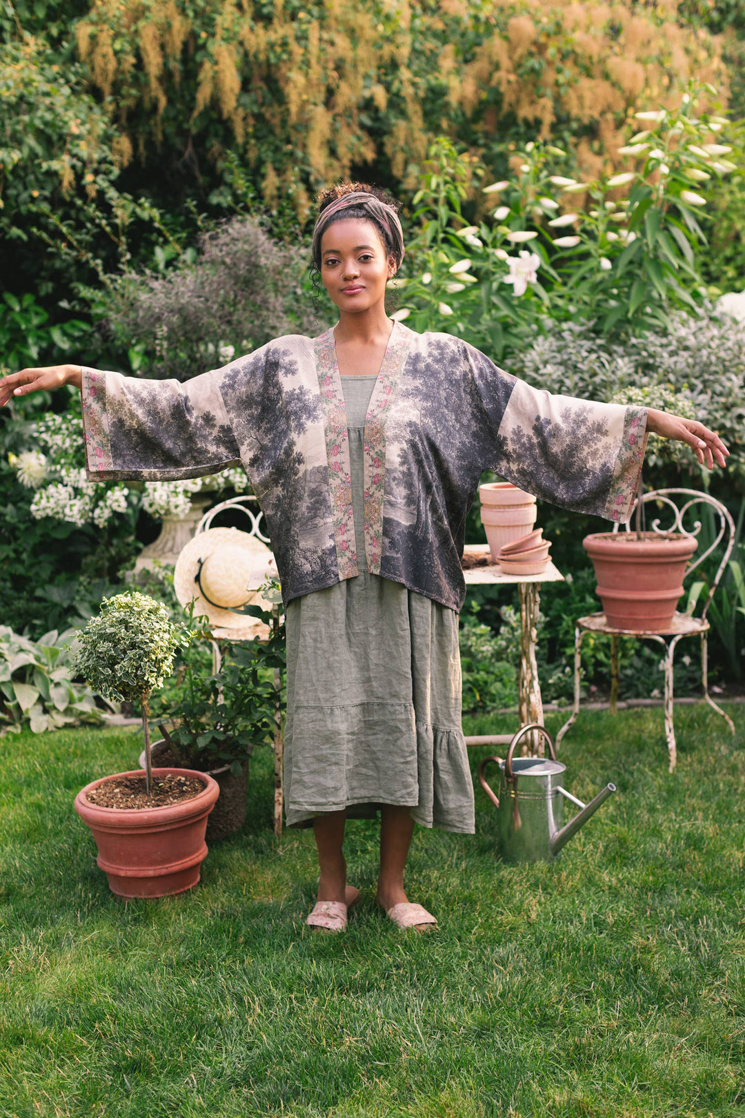 Still I Rise Pixie Duster Cropped Kimono w Sunrise Woman