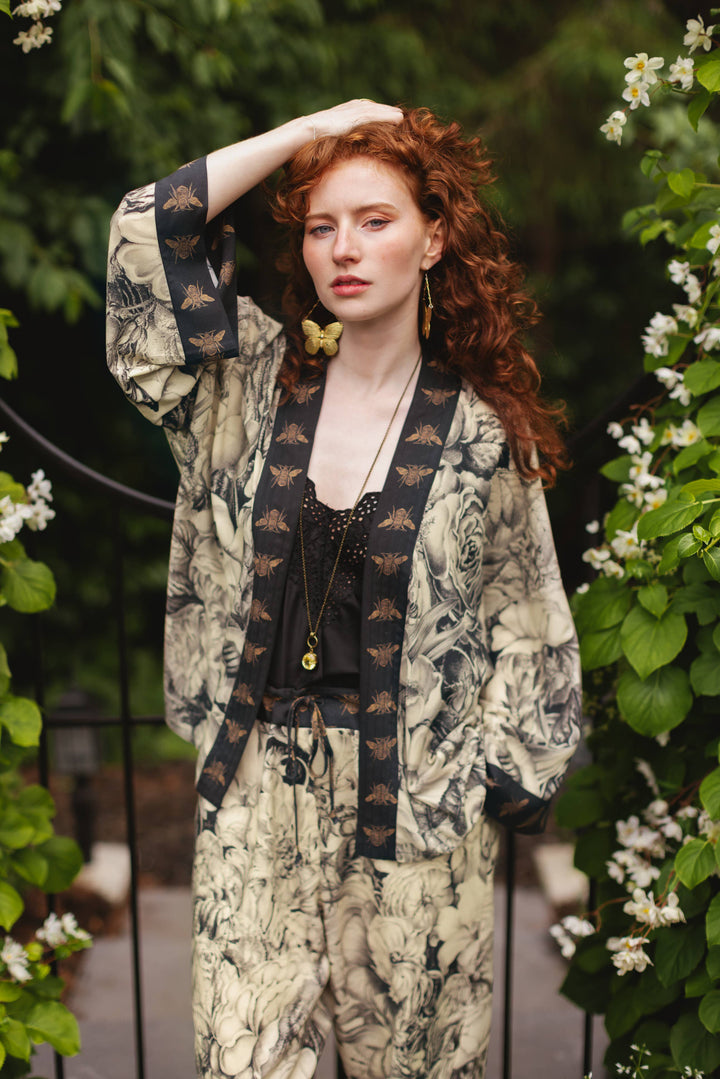 Honey & The Moon Pixie Duster Crop Kimono w/ Florals & Bees