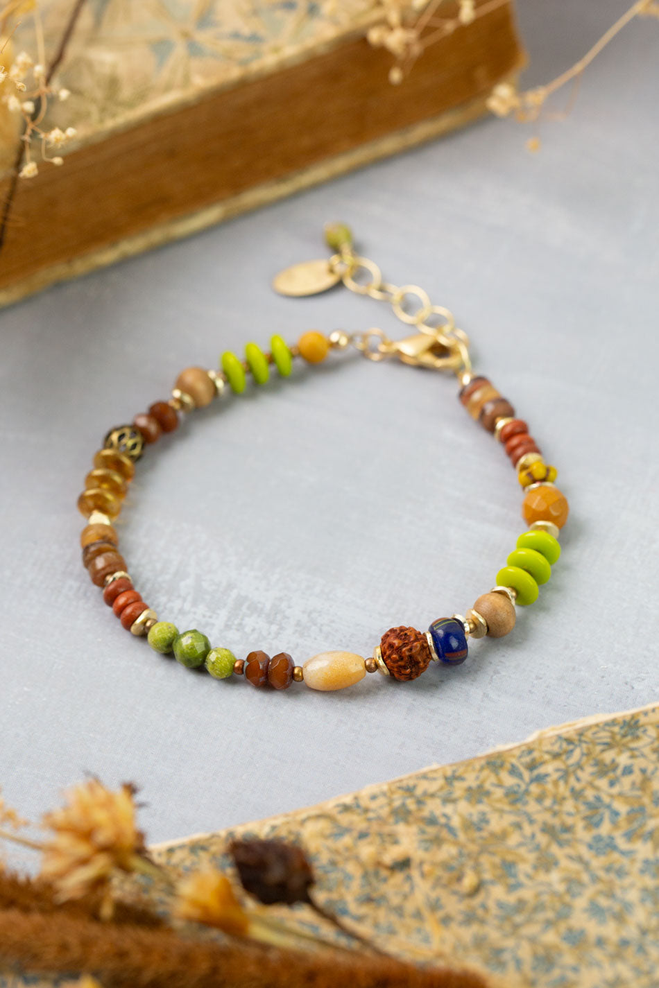 Azulejo 7.5-8.5" Shell, Czech Glass, Yellow Turquoise Simple Bracelet