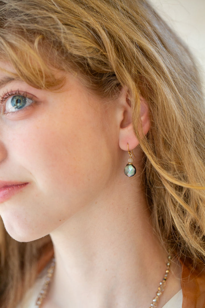 Alchemy Black Lip Shell Simple Earrings