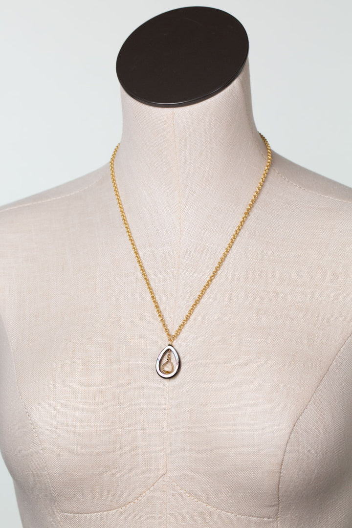 Alchemy 18-20" Black Lip Shell And Golden Rutilated Quartz Simple Necklace