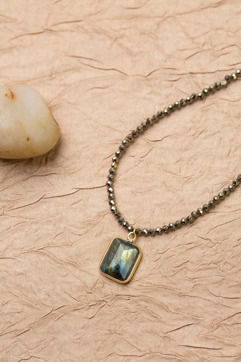 Blue Moon 17.5-19.5" Pyrite With Faceted Labradorite Rectangle Pendant Simple Necklace