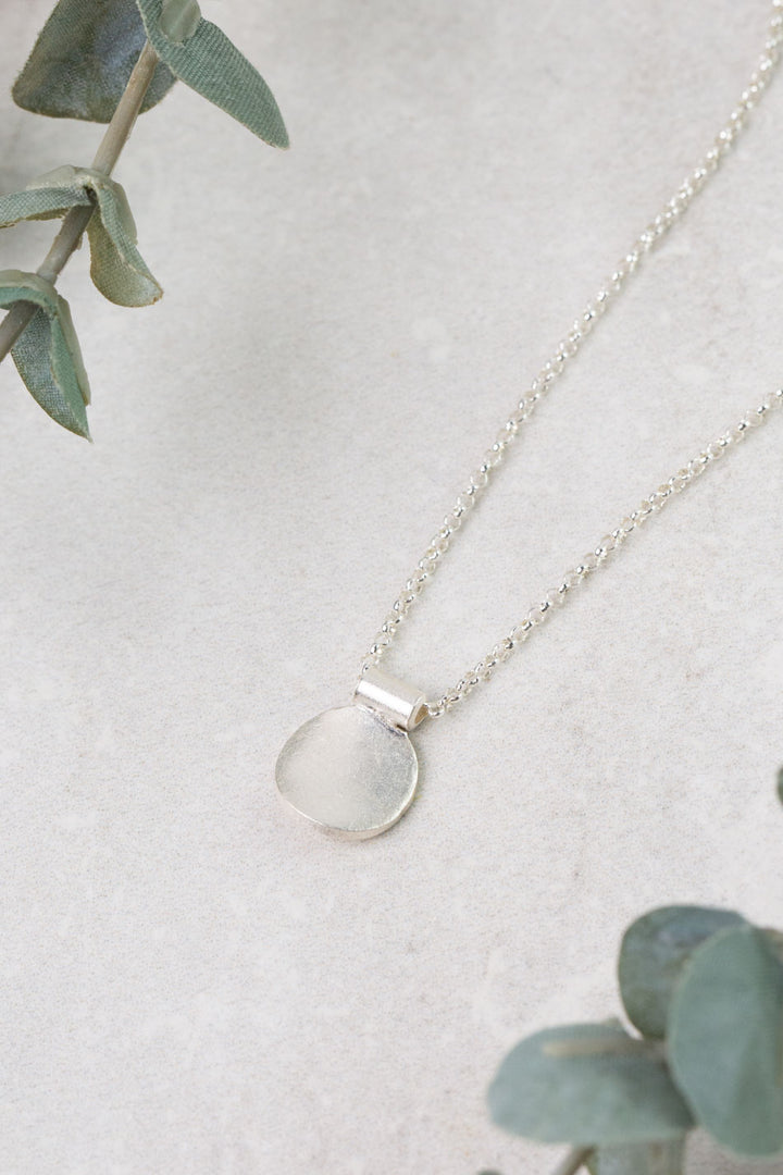 Calming Fleurs 16.5-18.5" Simple Necklace
