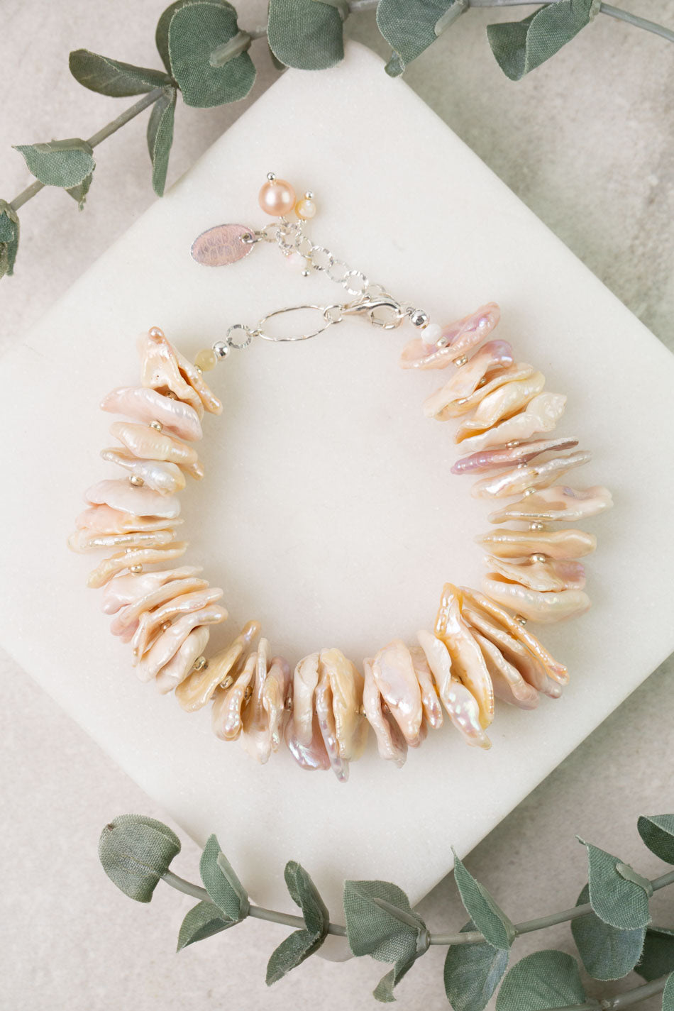 Calming Fleurs 7.5-8.5" Freshwater Pearl Simple Bracelet