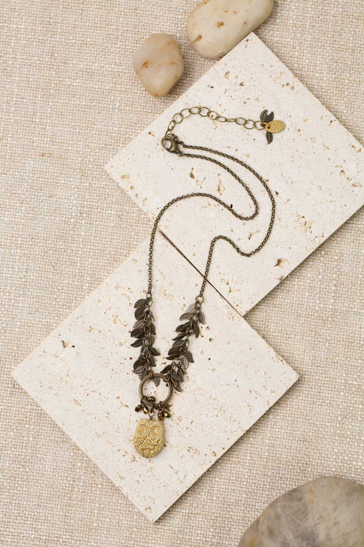 Czech Glass 16-18" Beige And Gold Owl Cluster Necklace