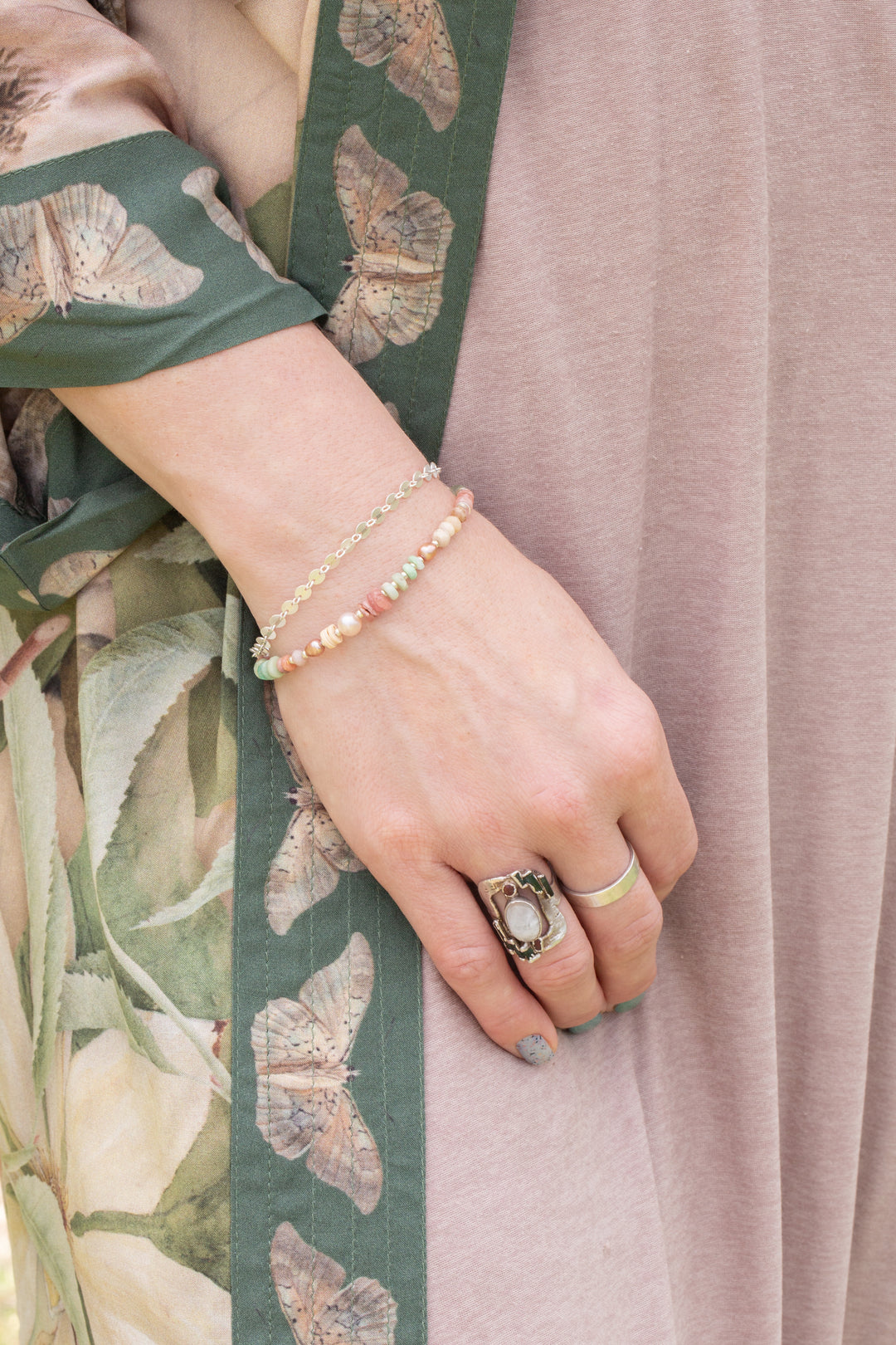 Calming Fleurs 7.5-8.5" Simple Bracelet