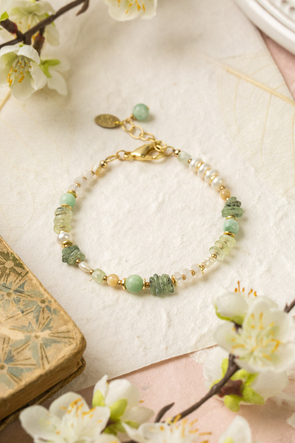 Contentment 7.5-8.5" Green Aventurine, Pearl, Prehnite Simple Bracelet
