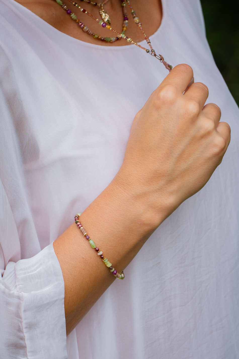 Dominion 7.5-8.5" Muscovite, Peridot, Ruby Simple Bracelet