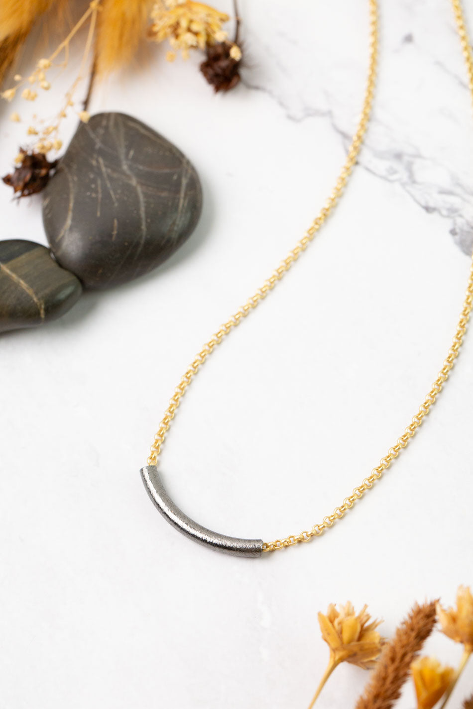 Equinox 15.5-17.5" Minimalist Bar Simple Necklace