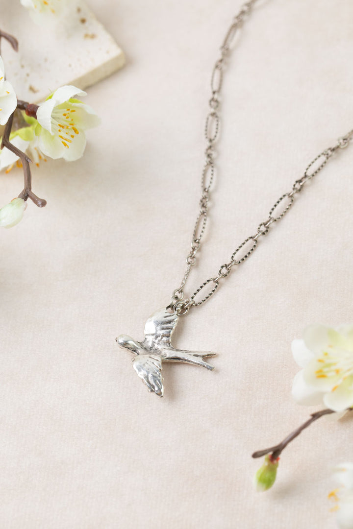 Mint Julep 22.5-24.5" Antique Silver Bird Simple Necklace