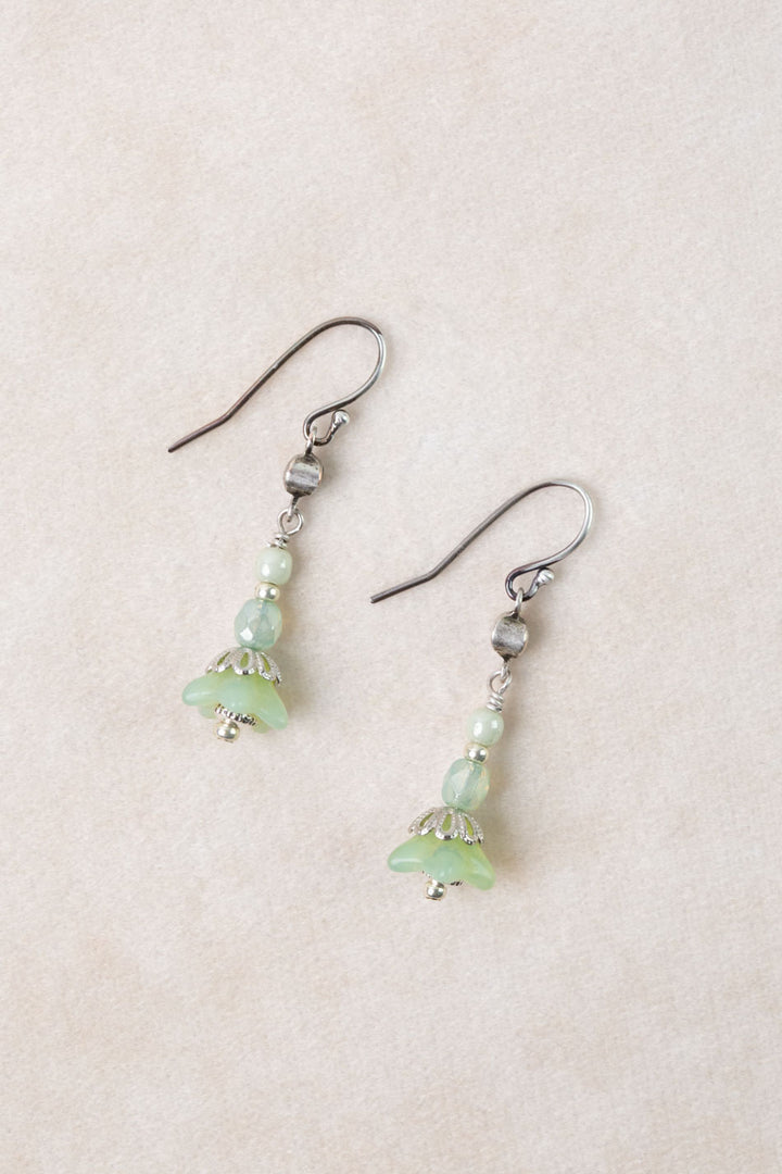 Mint Julep Czech Glass Flower Simple Earrings