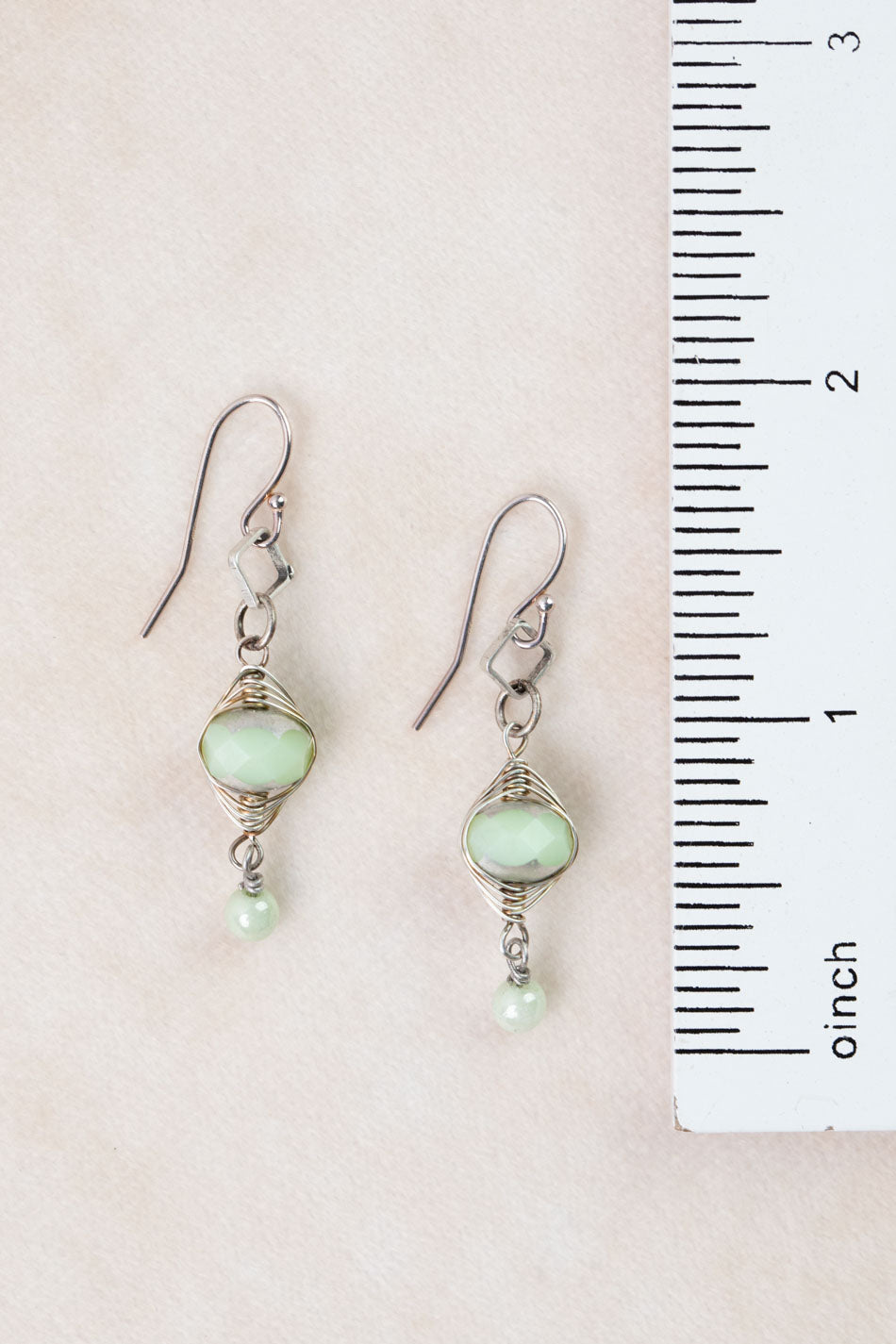 Mint Julep Czech Glass Herringbone Earrings