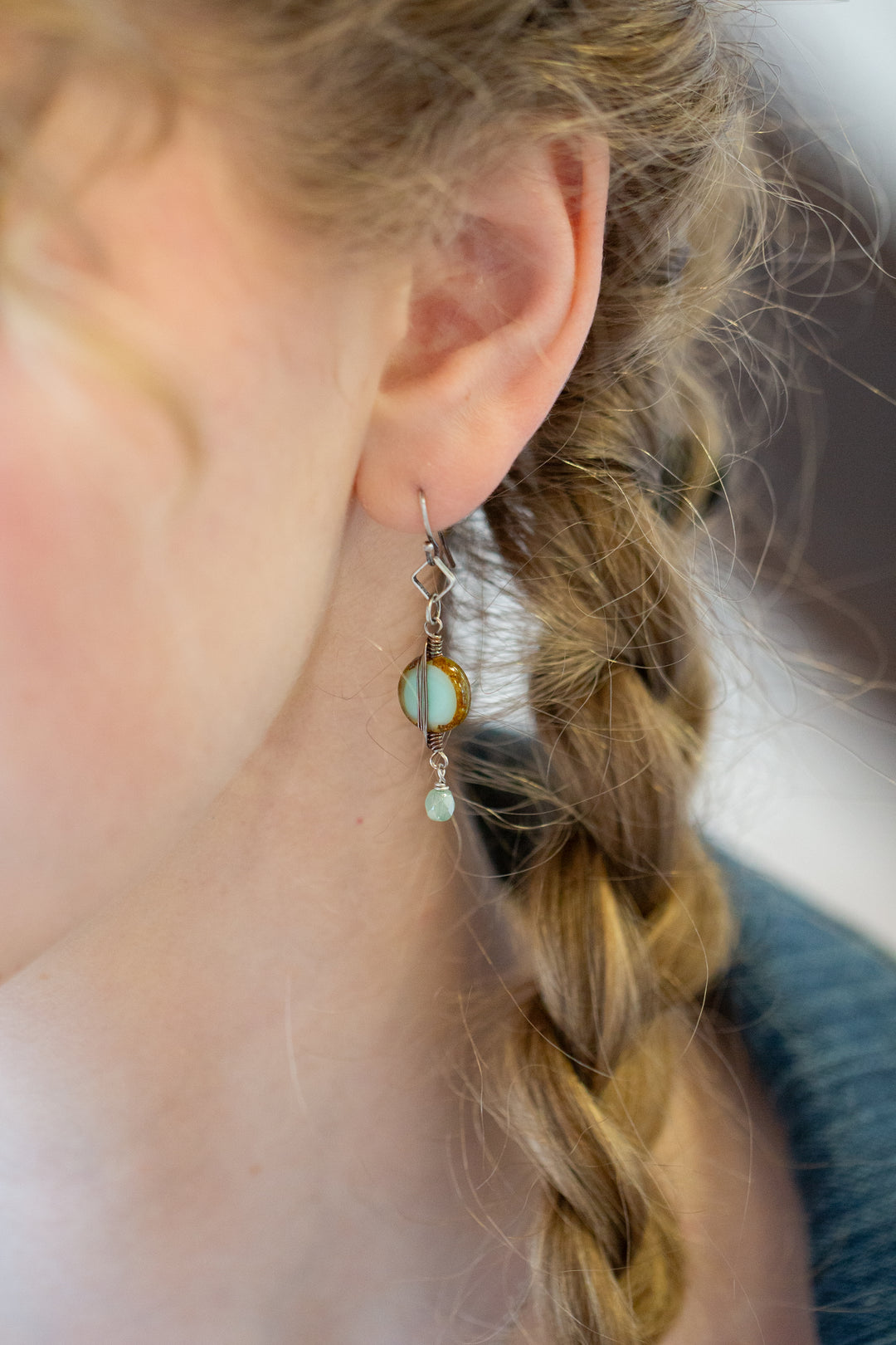 Mint Julep Czech Glass Herringbone Earrings