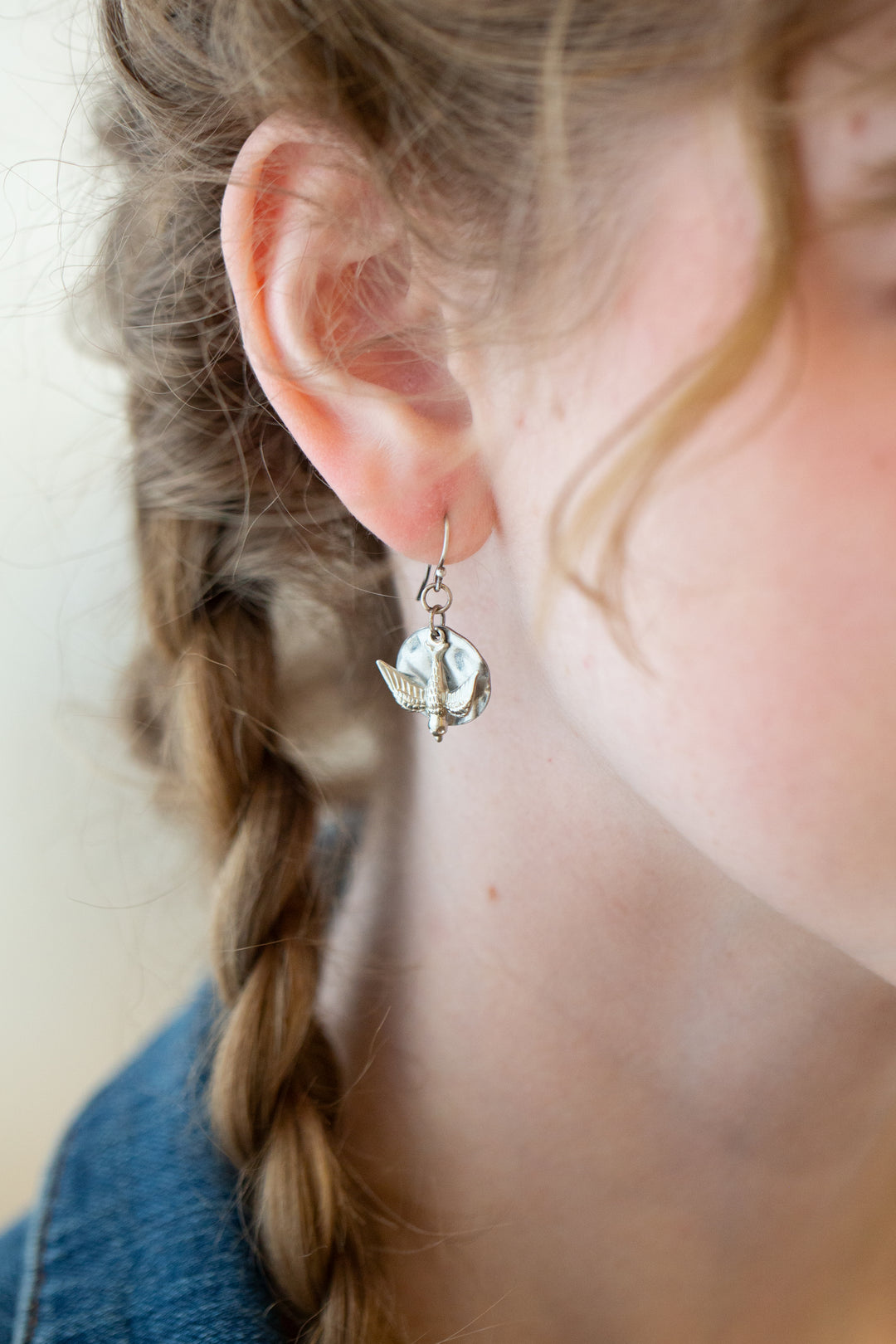 Mint Julep Antique Silver Bird Simple Earrings