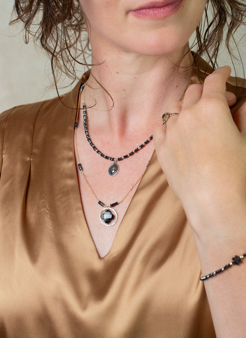 Nightfall 16-18" Mixed Metal Hoops Simple Necklace
