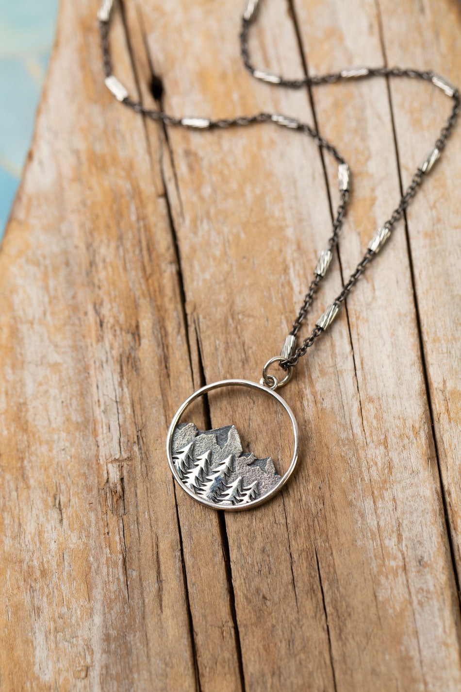 Mountain Peaks Necklace - Silver