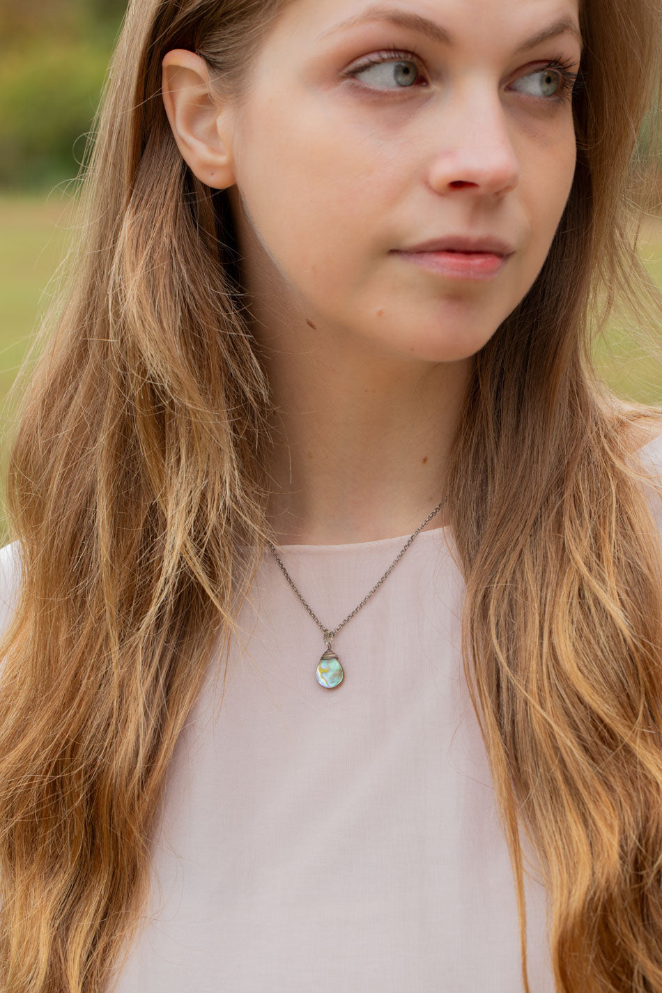 Windsor Castle 15.5-17.5" Abalone Teardrop Briolette Simple Necklace