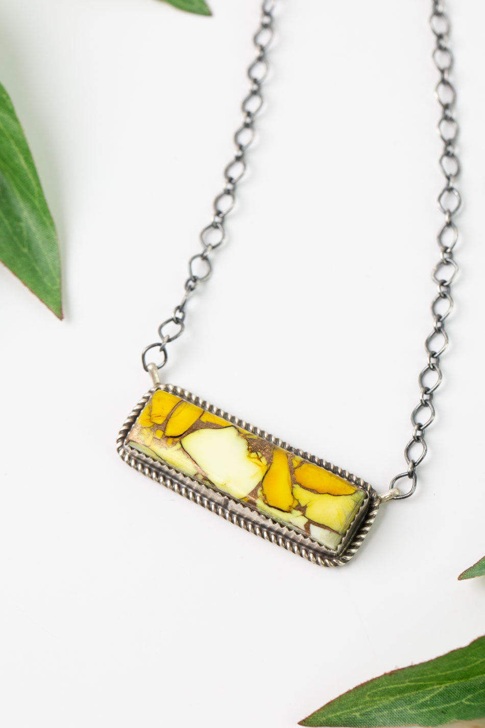 Native American 20" Honey Dahlia Simple Necklace