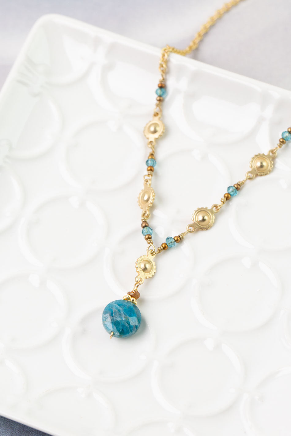 Starry Night 16.5-18.5" Blue Apatite Simple Necklace