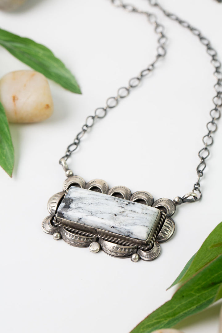 Native American 20" White Buffalo Statement Necklace