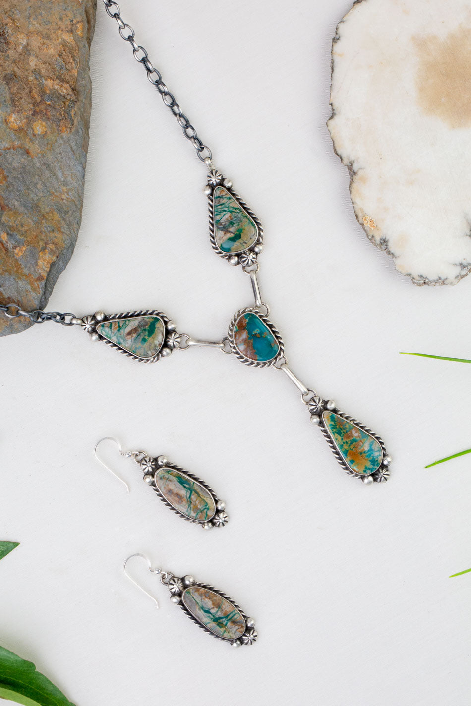 Native American 21" Royston Ribbon Turquoise Necklace & Earring Set