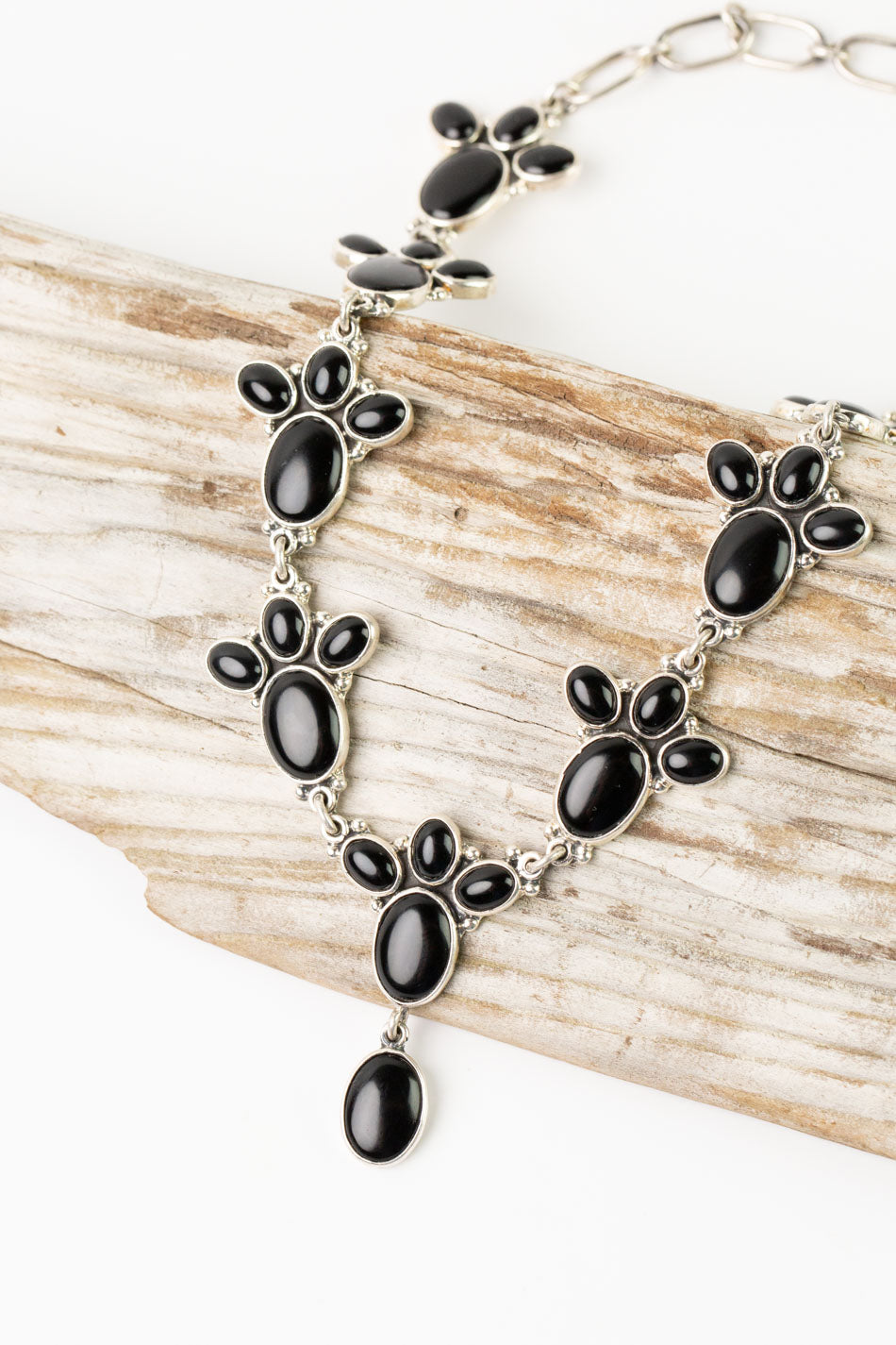 Federico 21.25-23.25" Onyx Statement Necklace