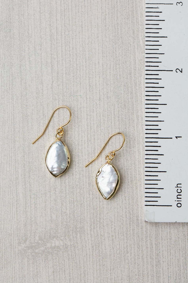 Seaside Freshwater Pearl Simple Earrings