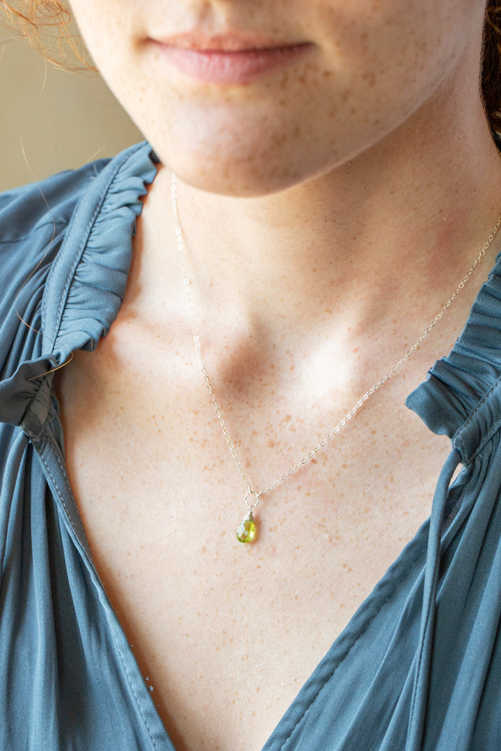 Birthstone 16-18" August Silver Peridot Solitaire Drop Simple Necklace