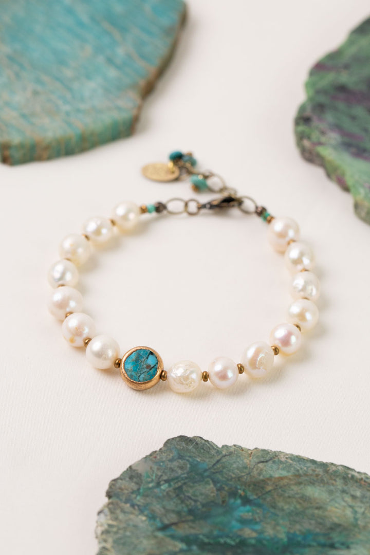Transcend 7.5-8.5" Pearl, Turquoise Bezel Simple Bracelet
