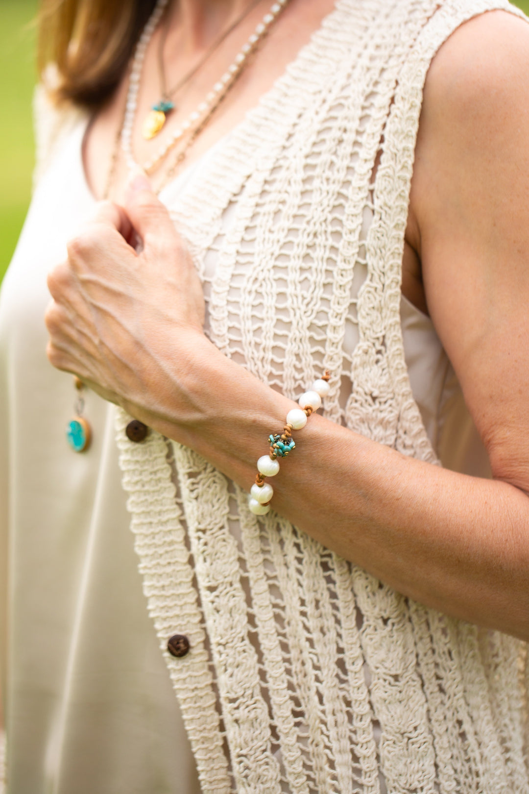 Transcend 7.5" Pearl, Turquoise Simple Bracelet
