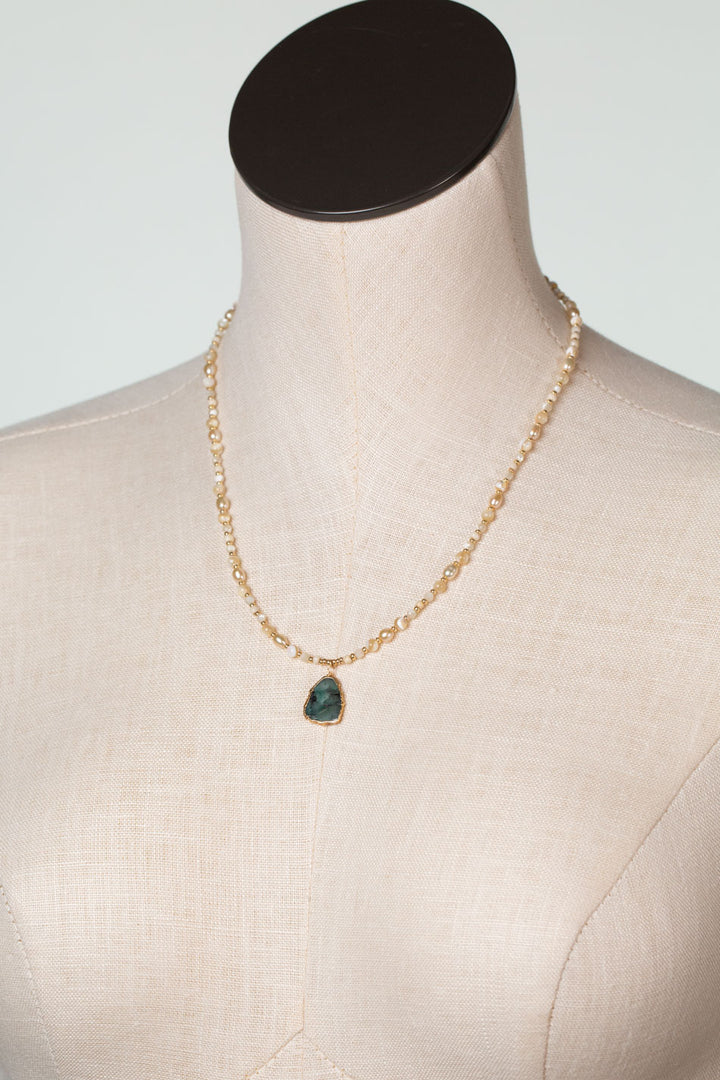 Verdant 18-20" Emerald, Pearl, Mother Of Pearl Simple Necklace
