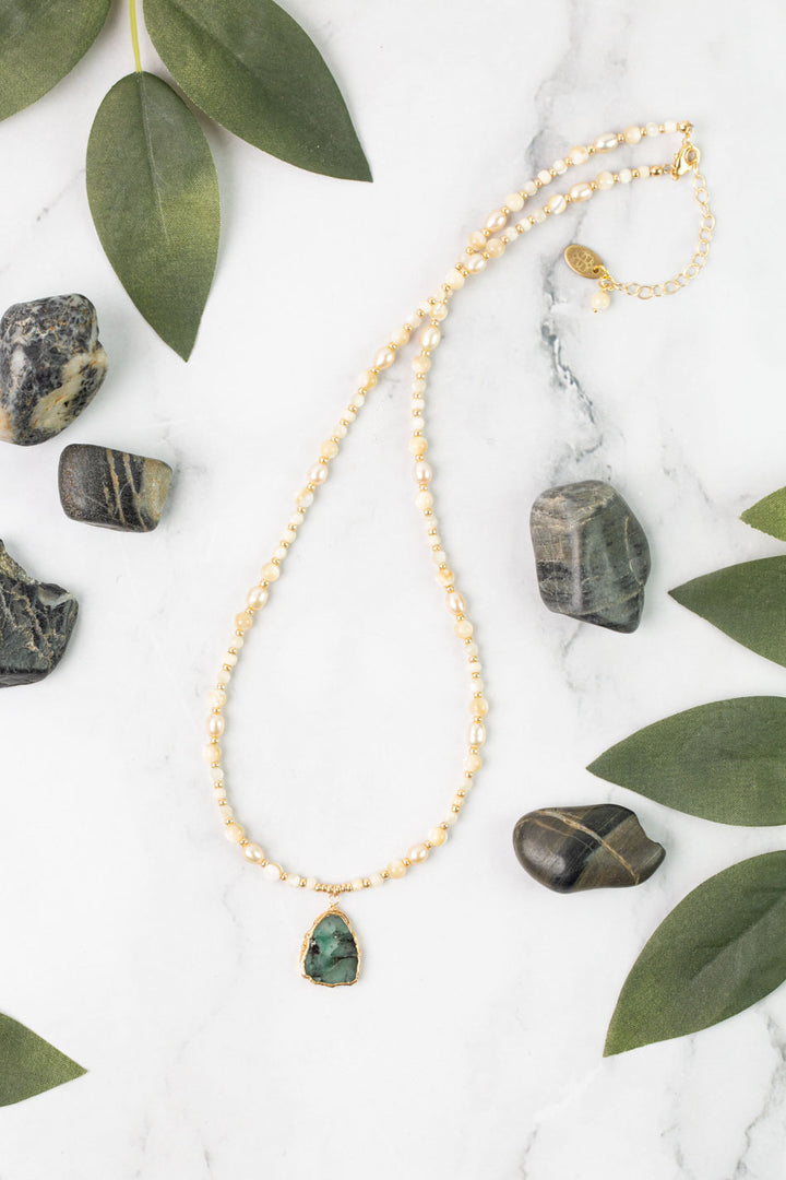Verdant 18-20" Emerald, Pearl, Mother Of Pearl Simple Necklace