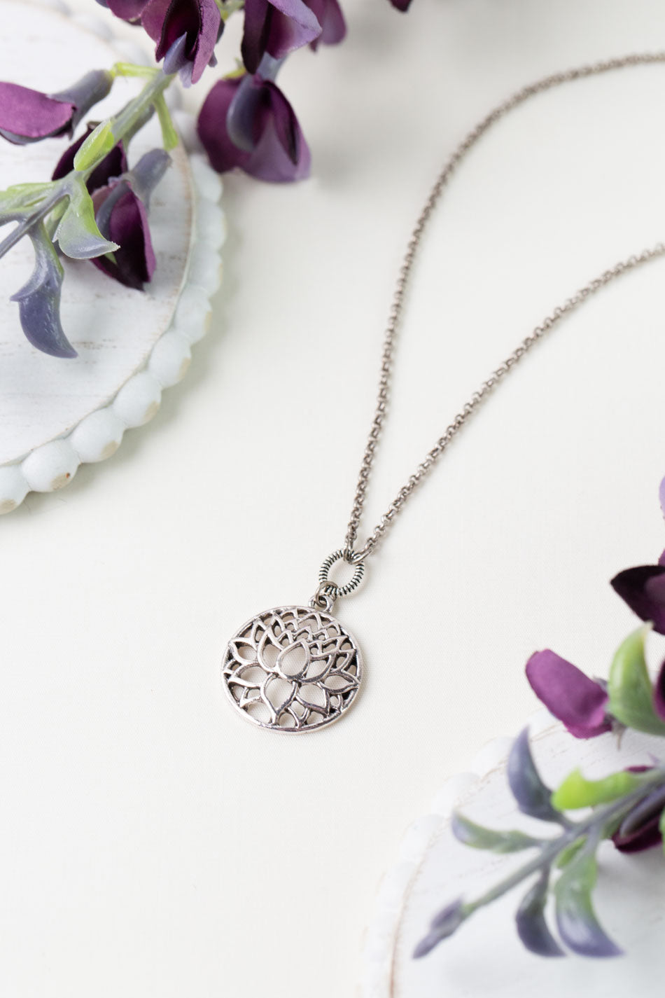 Water Lily 19-21" Antique Silver Pendant Simple Necklace