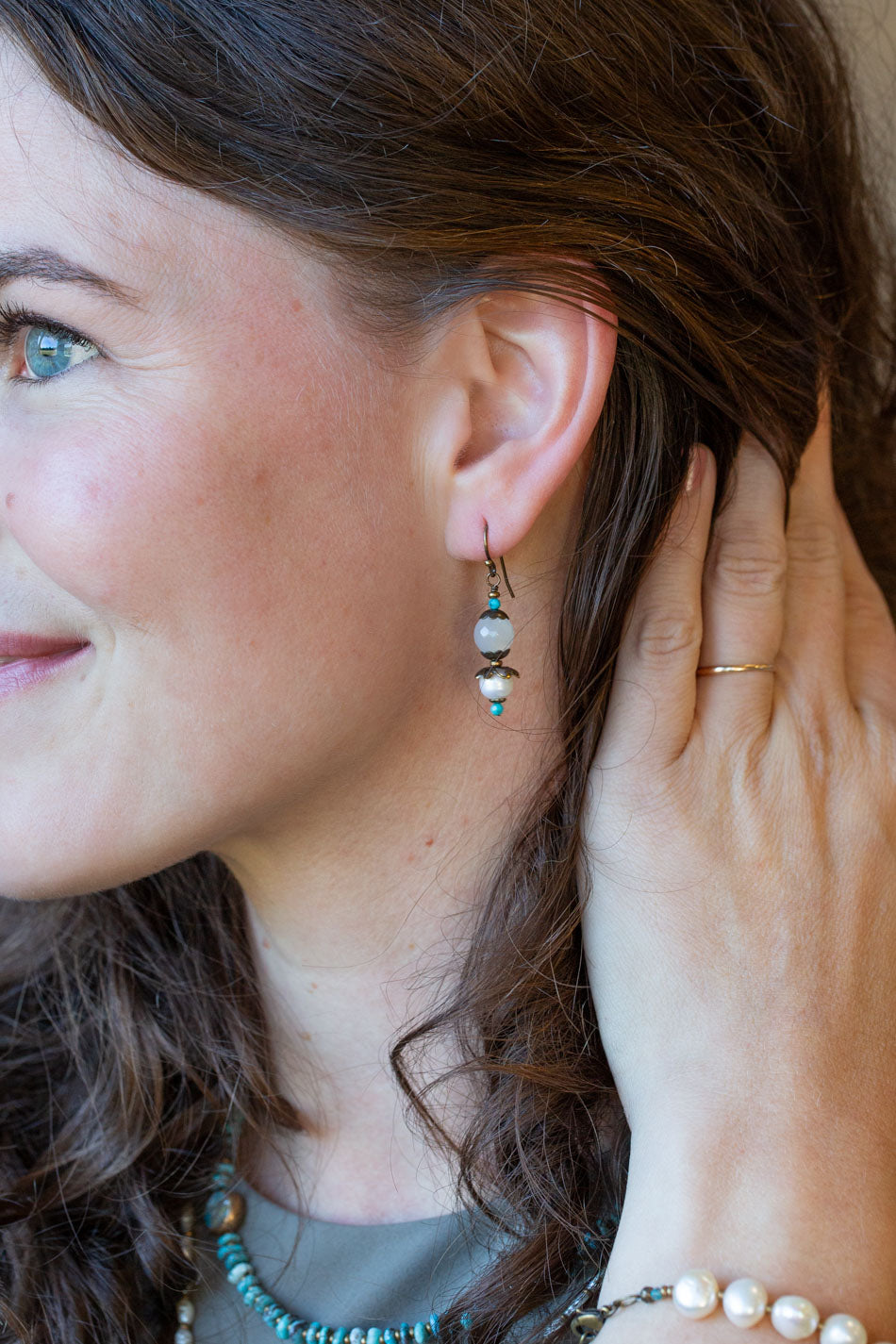 Transcend White Moonstone, Pearl Simple Earrings