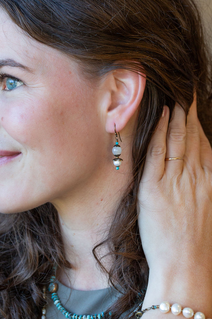 Transcend White Moonstone, Pearl Simple Earrings