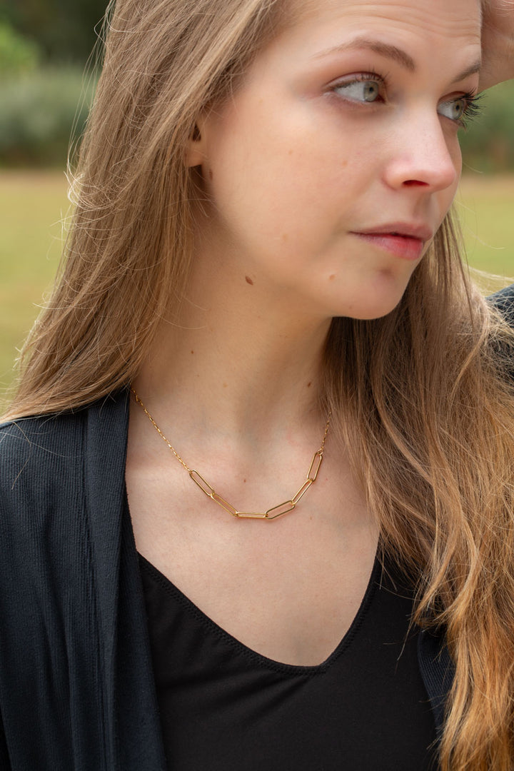 Simplicity 16-18" Gold Paperclip Simple Necklace