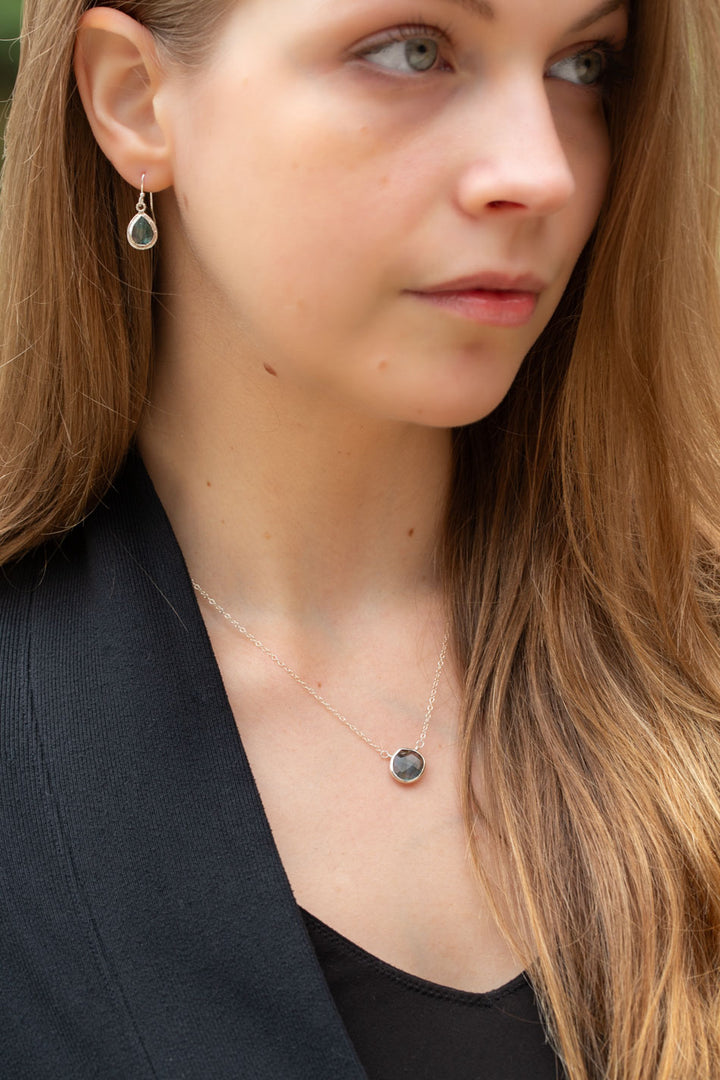 Favorites 16-18" Silver Labradorite Simple Necklace