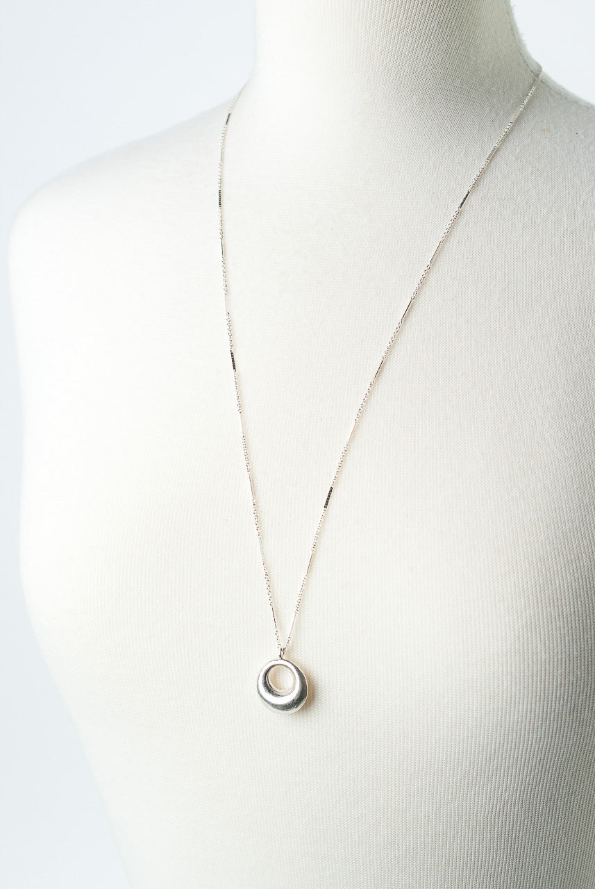 *Bloom 28.5-30.5" Sterling Silver Crescent Circle Pendant Necklace