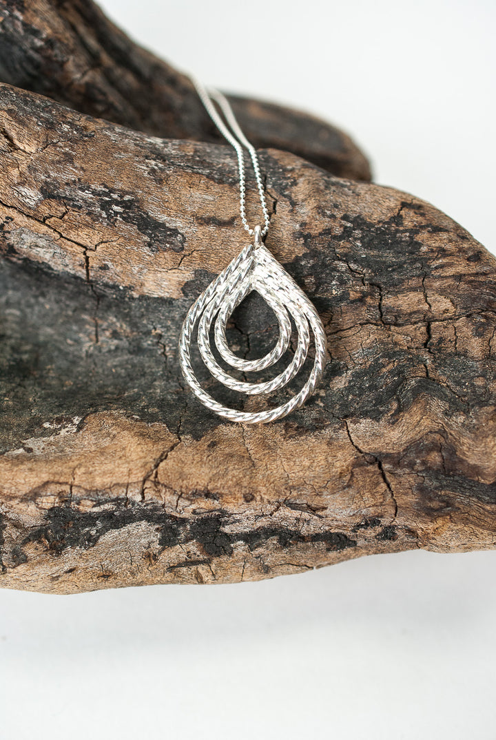 *Bloom 19.5-21.5" Silver Nesting Teardrop Pendant Necklace