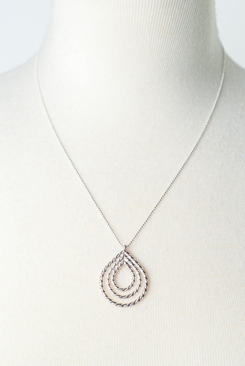 *Bloom 19.5-21.5" Silver Nesting Teardrop Pendant Necklace