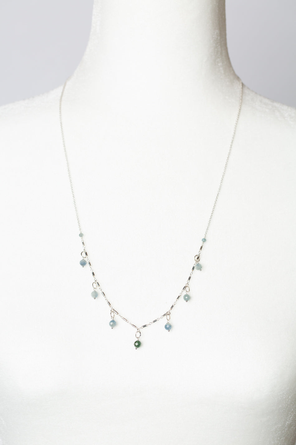 Ripple 24-26" Kyanite Silver Simple Necklace