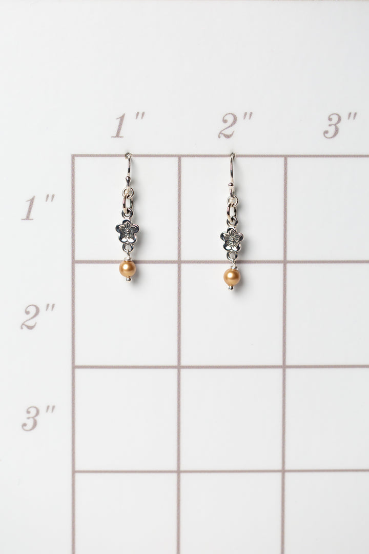 Sentiment Glass Pearl, Flower Simple Earrings